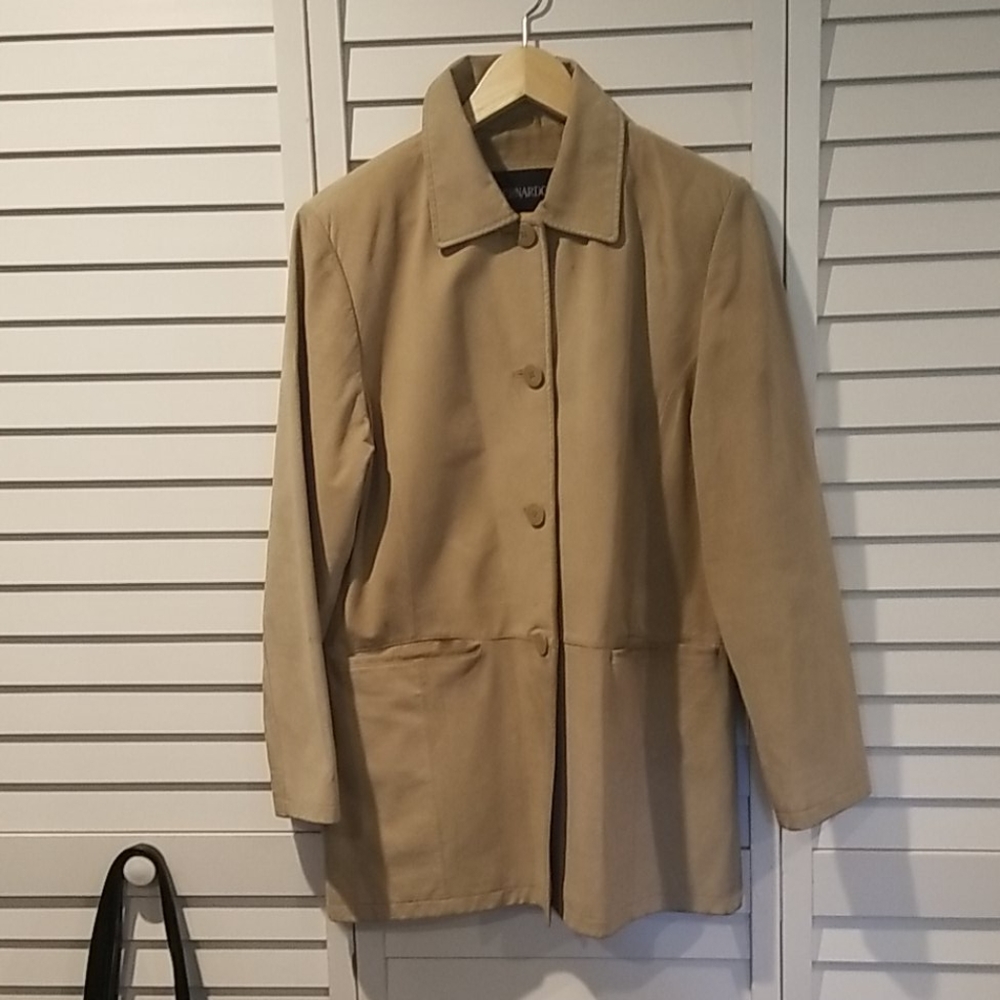 Coat - Picture 2 of 5